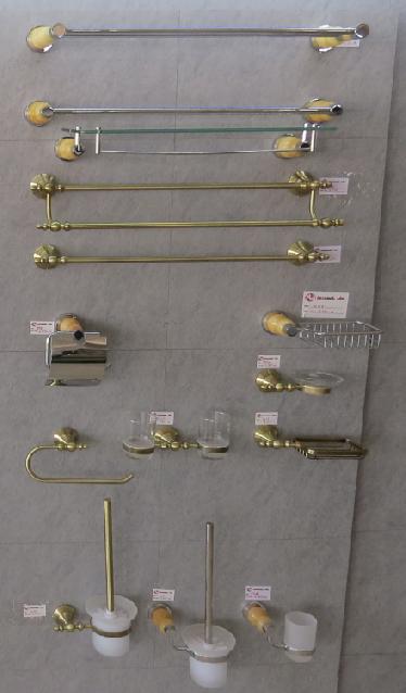 toalheiros_dourado.jpg